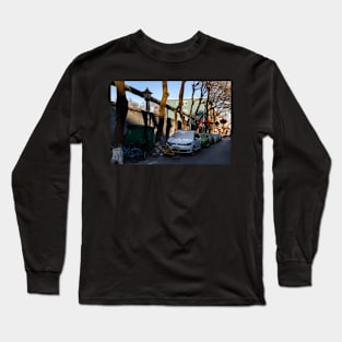 In Beijing's alleyway Long Sleeve T-Shirt